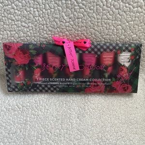 Betsey Johnson 7 Piece Scented Hand Cream Collection, NWT